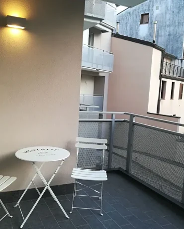 e974c8f3-5d9a-4ccb-9777-49a9b5784363