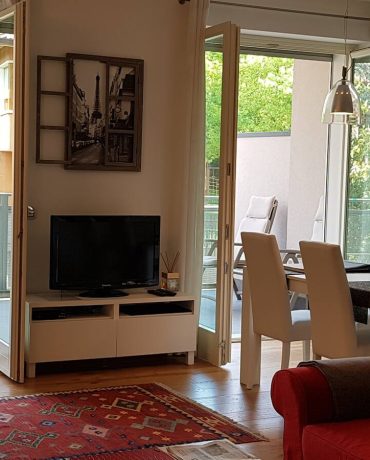 f183c638-3e04-44a6-851b-7c3eca701c33